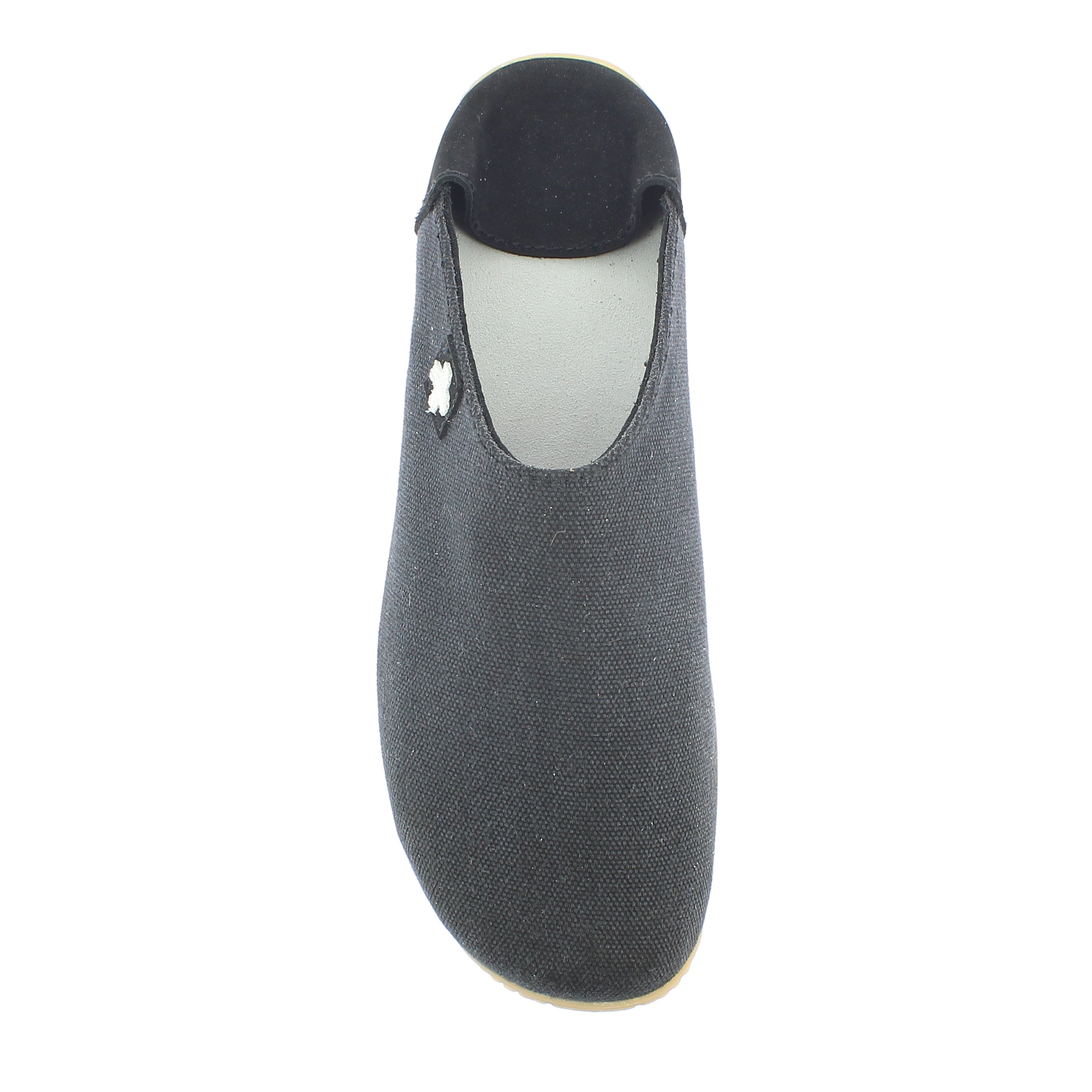 Slipper Cross & Leather Cap