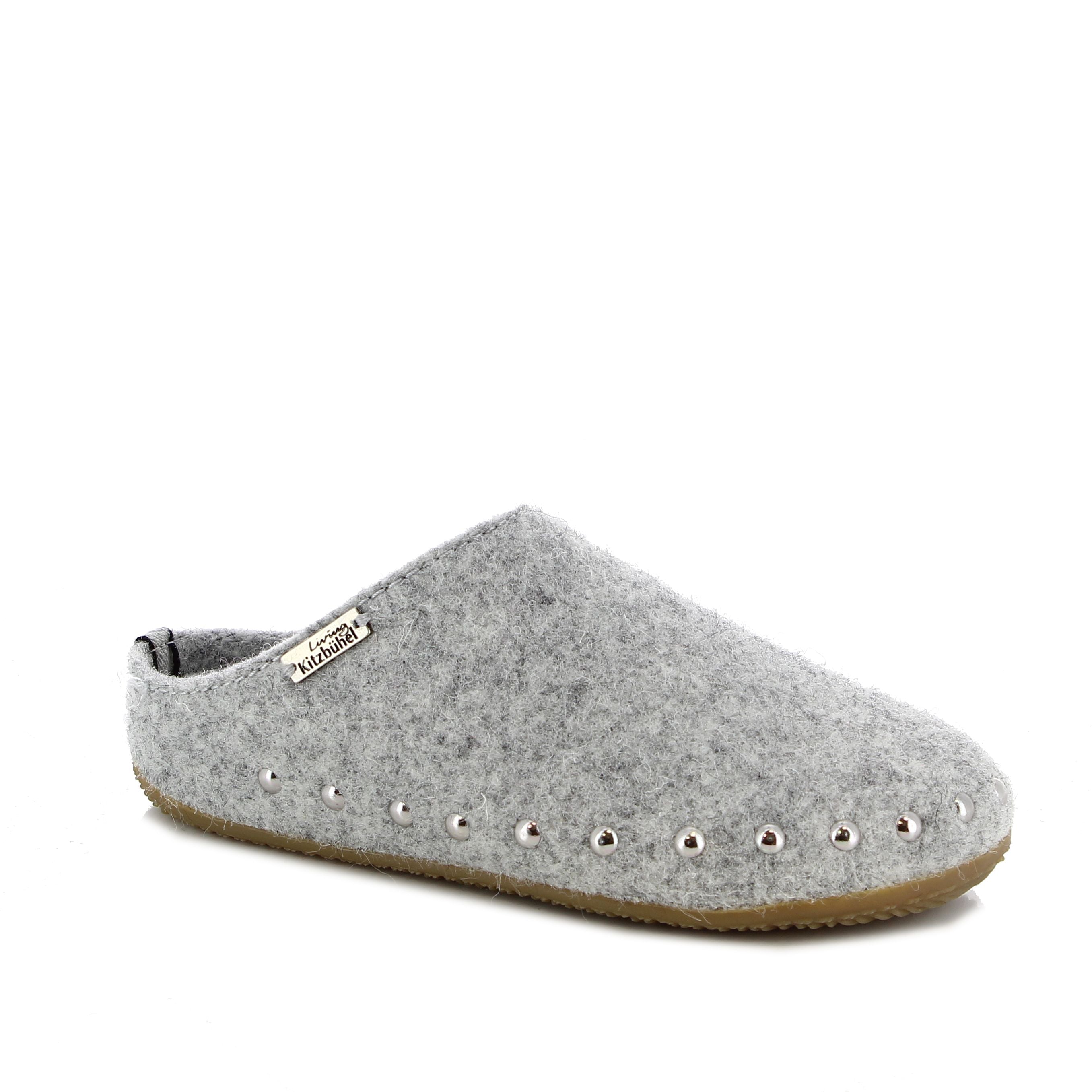 Pant. Filz mit Nieten