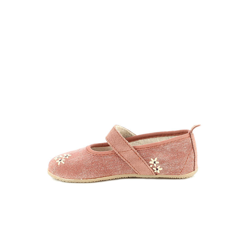 Ballerina Blumenstickerei