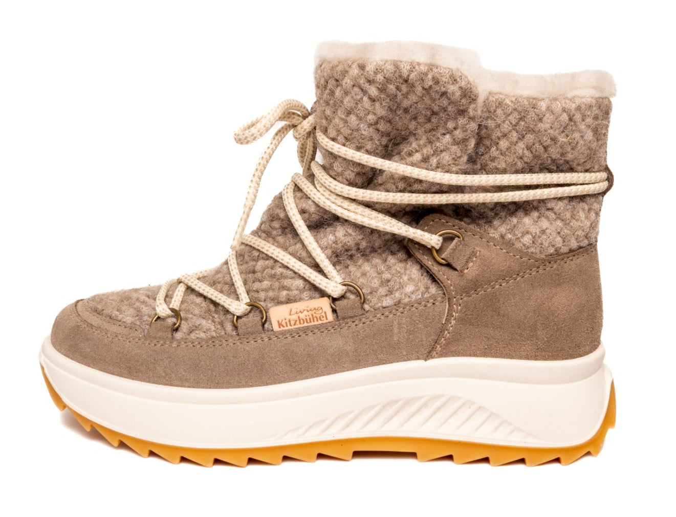 Snowy Snowboot