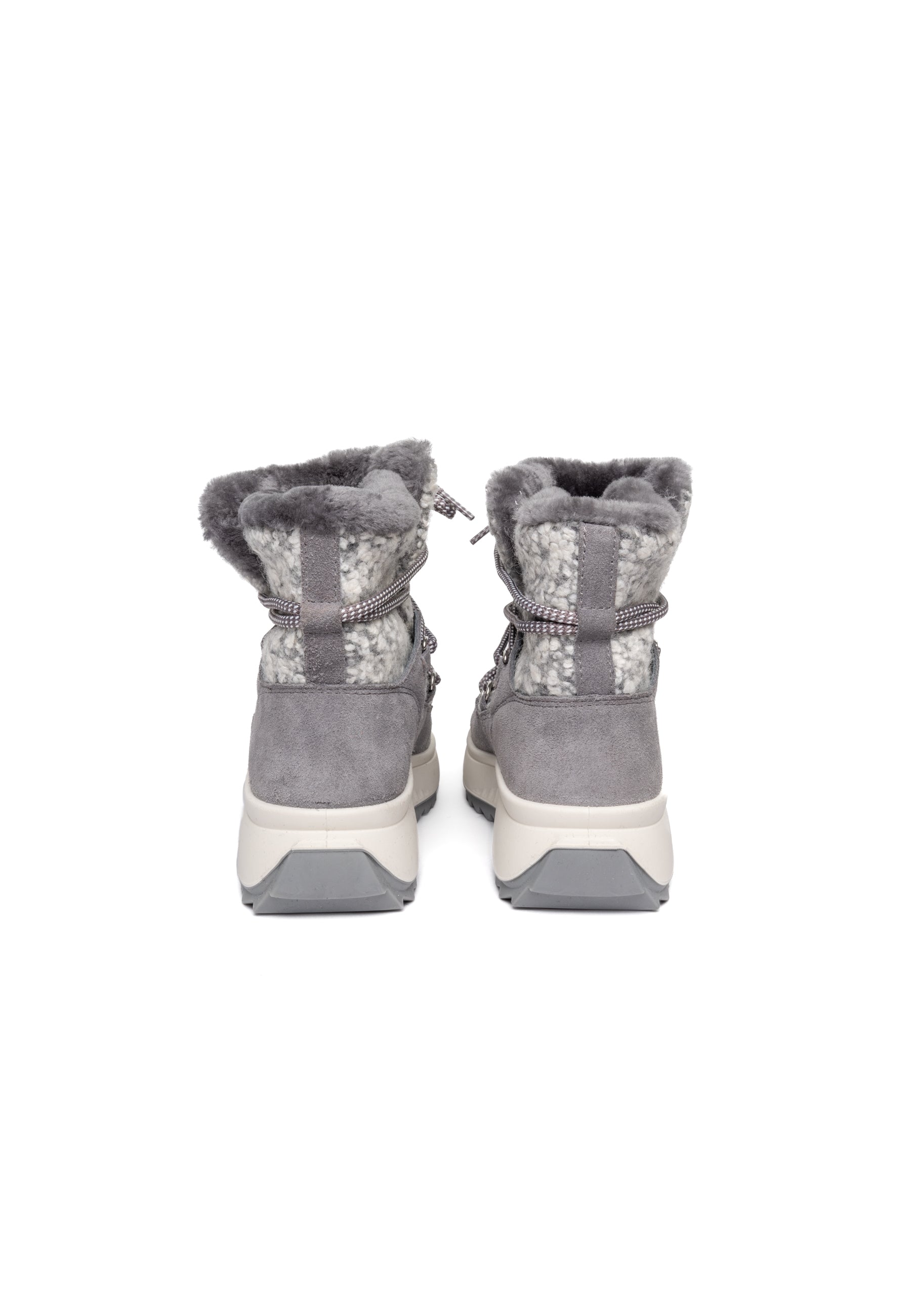 Snowy Snowboot