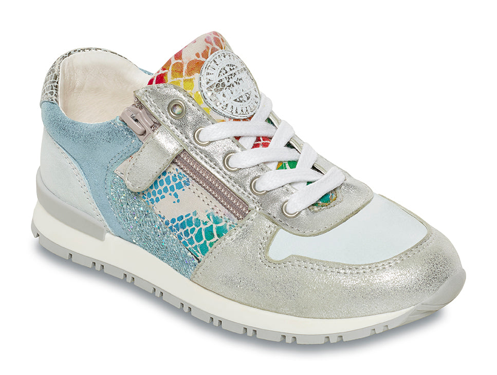 Sneakers mit Materialmix