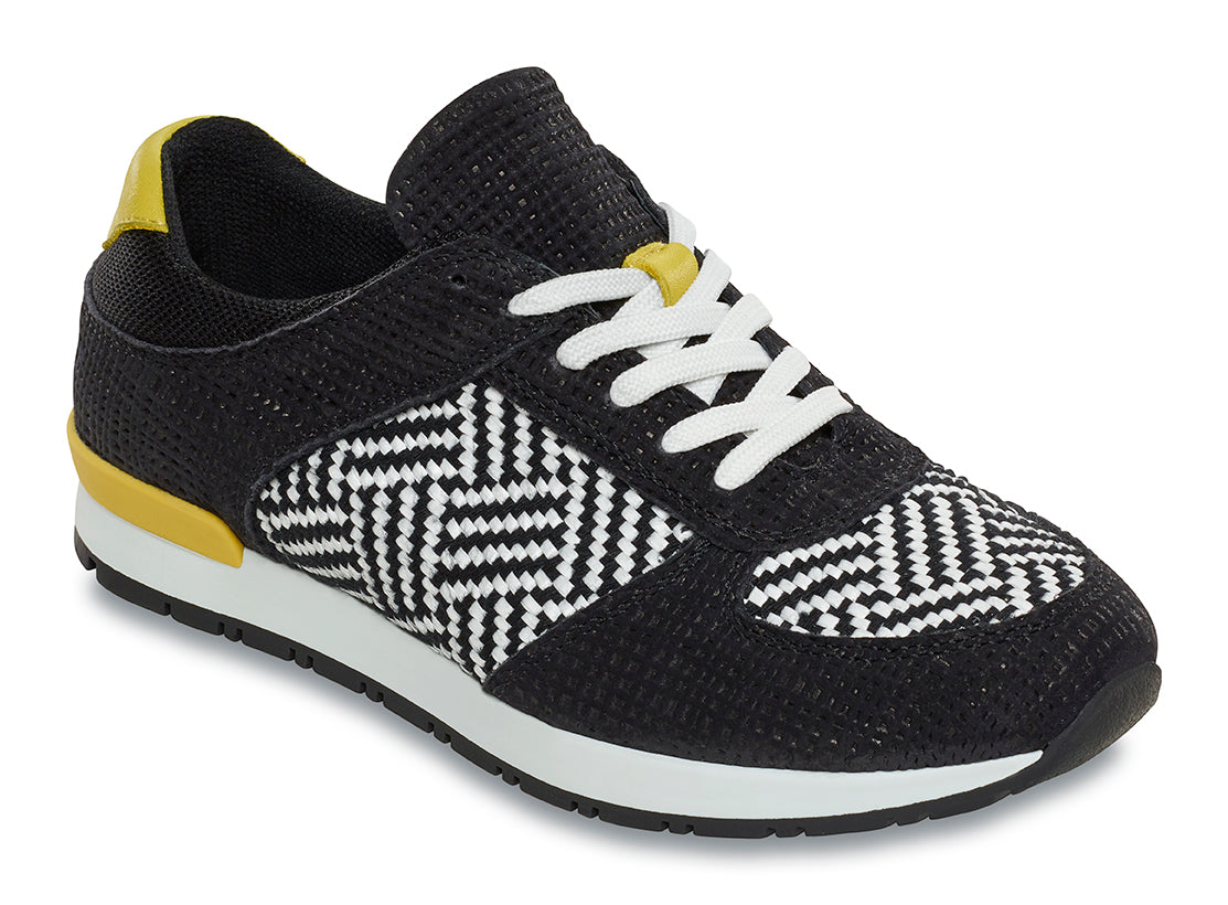 Sneakers mit Materialmix